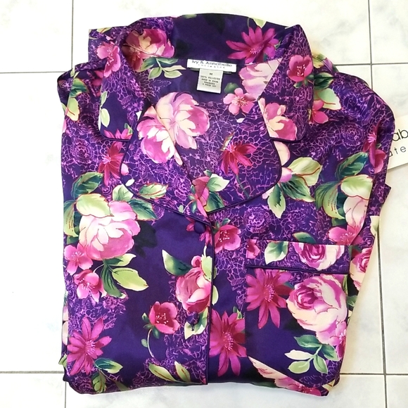 Ivy&Annabelle Other - Pajama Set: 2 Piece Woman